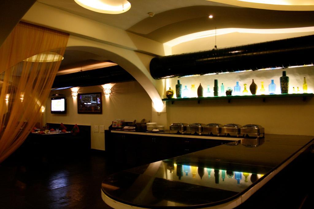 The Purple Leaf Hotels Hyderabad Ngoại thất bức ảnh
