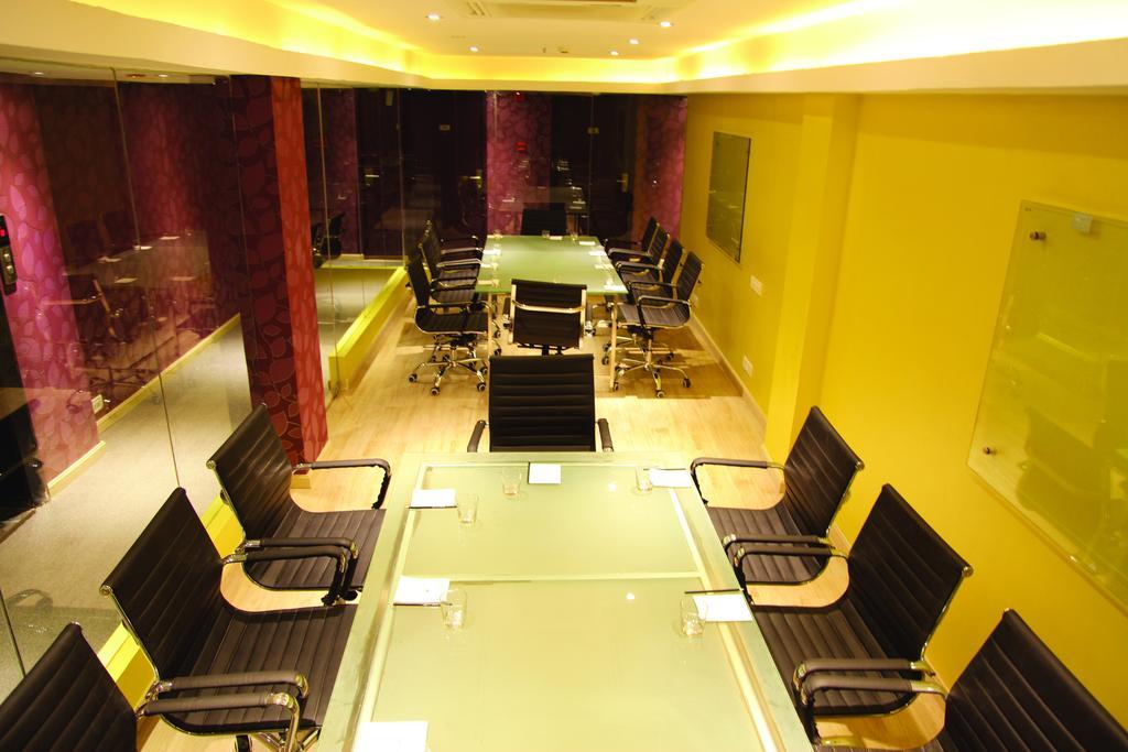 The Purple Leaf Hotels Hyderabad Ngoại thất bức ảnh